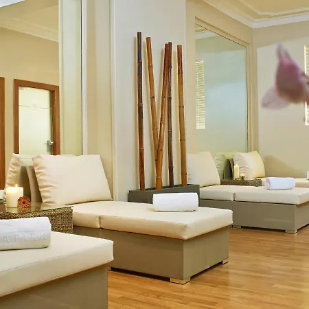 Ria Park & Hotel Almancil