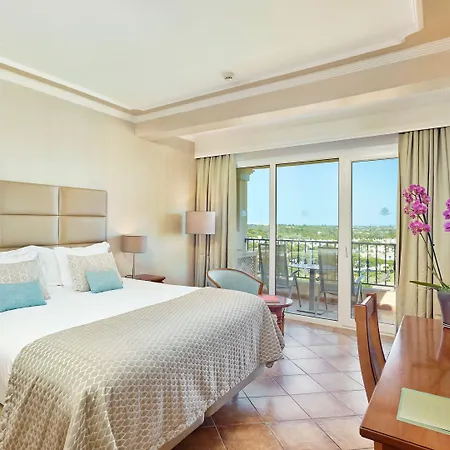 Ria Park & Hotel