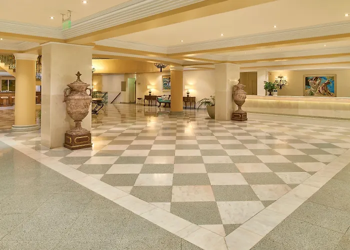 Ria Park & Hotel Almancil